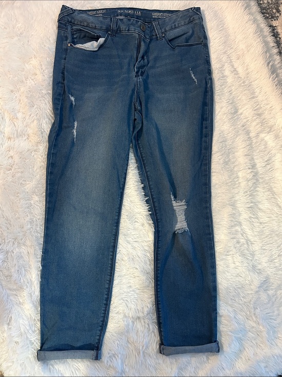 SoundStyle Denim - Classic Distressed Womens Jeans - Blue